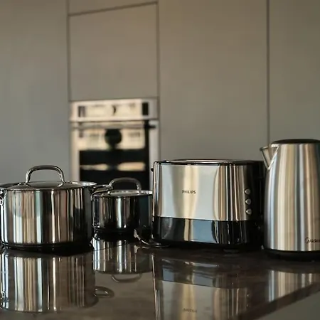 Urban Retreat Loft In The Center Apartment