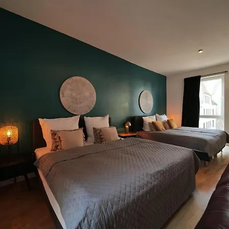 Апартаменты Urban Retreat Loft In The Center *
